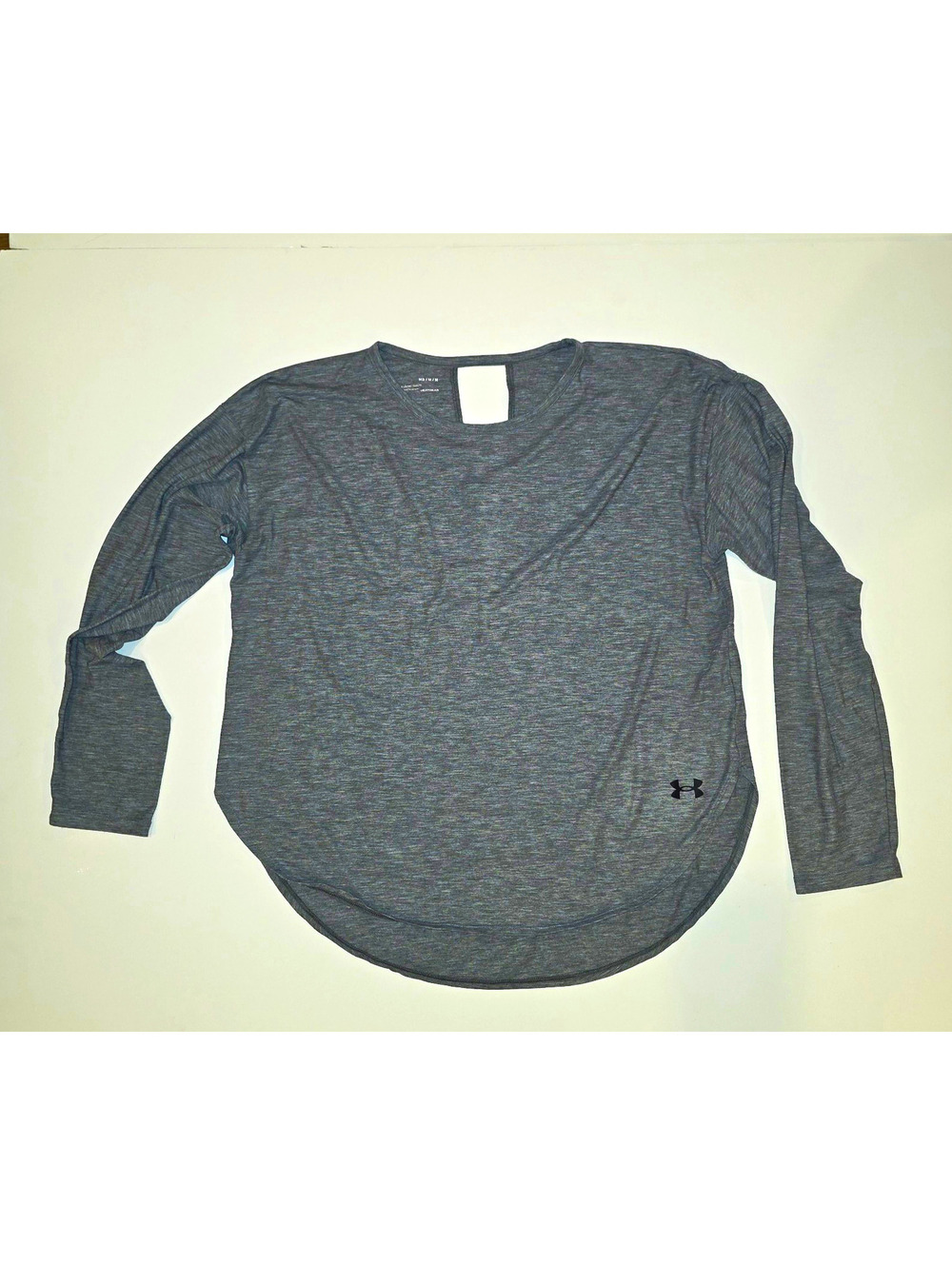 Under Armour Women's Heat Gear Gray Running Shirt Size Medium, Loose Fit